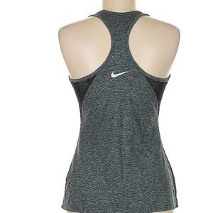 Nike Gray Fitted Sleeveless Tank Top